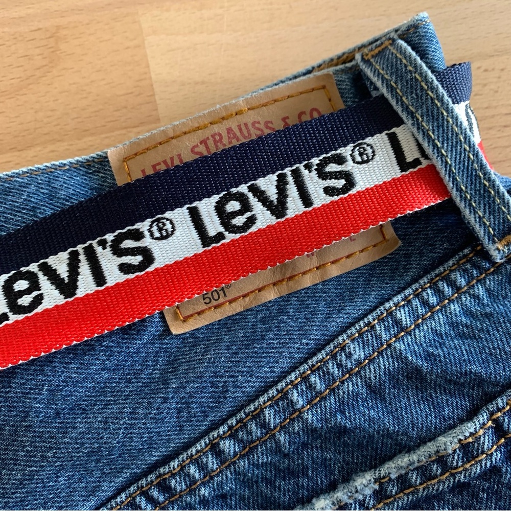 VINTAGE 70s Levi’s logo red white and blue stripe web belt